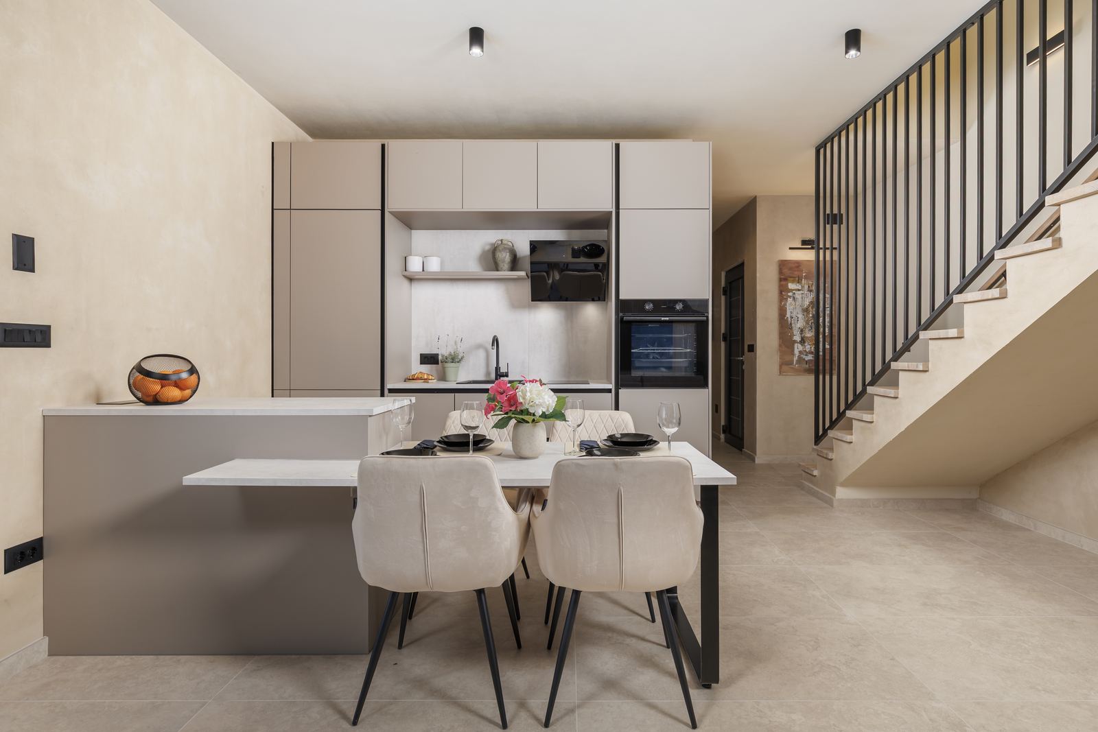Fully equipped kitchen